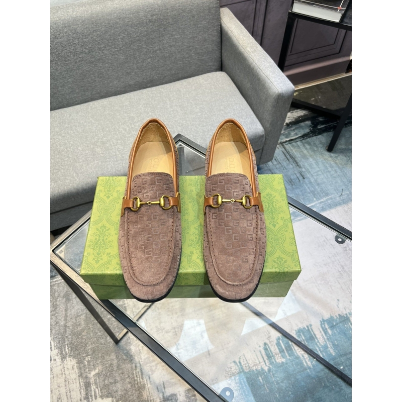 G*u*i leather shoes